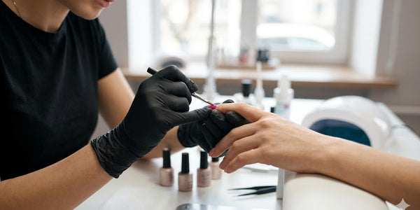 The Best Disposable Gloves for Nail Technicians and Estheticians: Acetone Resistance, Comfort, and Style